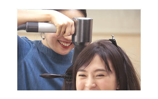 La température de l’air est mesurée 20 fois par seconde, ce qui permet un contrôle intelligent de la chaleur.